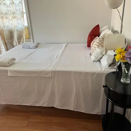 Affordable Room In Queens-3