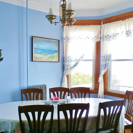 Harbor House Bed And Breakfast-3