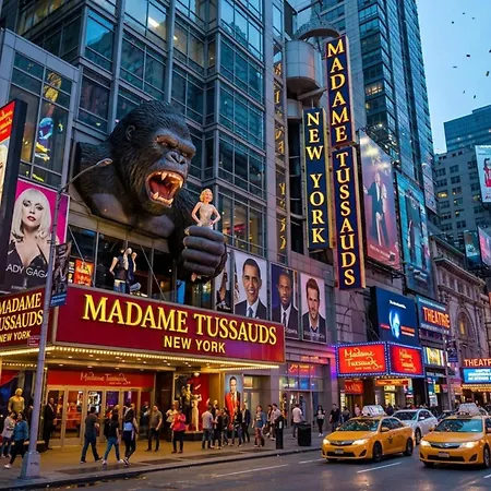 Oyo Times Square-3